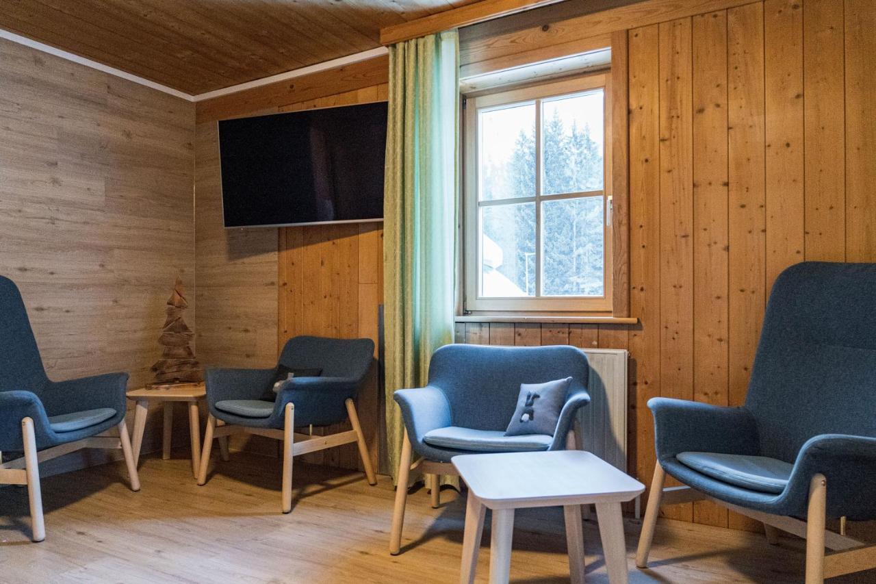 Apartmenthaus Matri By Pferd Auf Wolke Wald am Arlberg Bagian luar foto