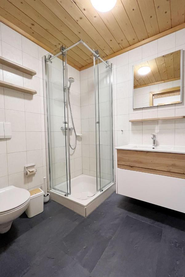 Apartmenthaus Matri By Pferd Auf Wolke Wald am Arlberg Bagian luar foto