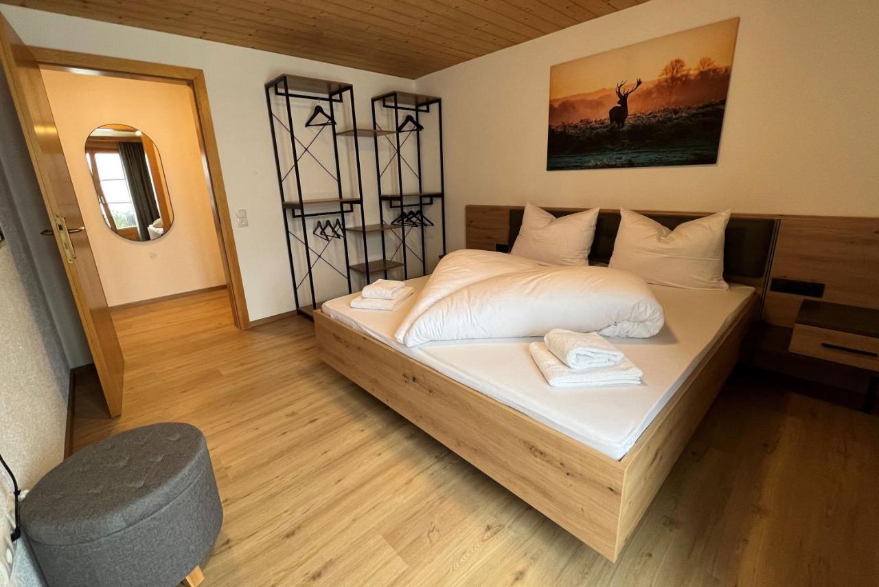 Apartmenthaus Matri By Pferd Auf Wolke Wald am Arlberg Bagian luar foto