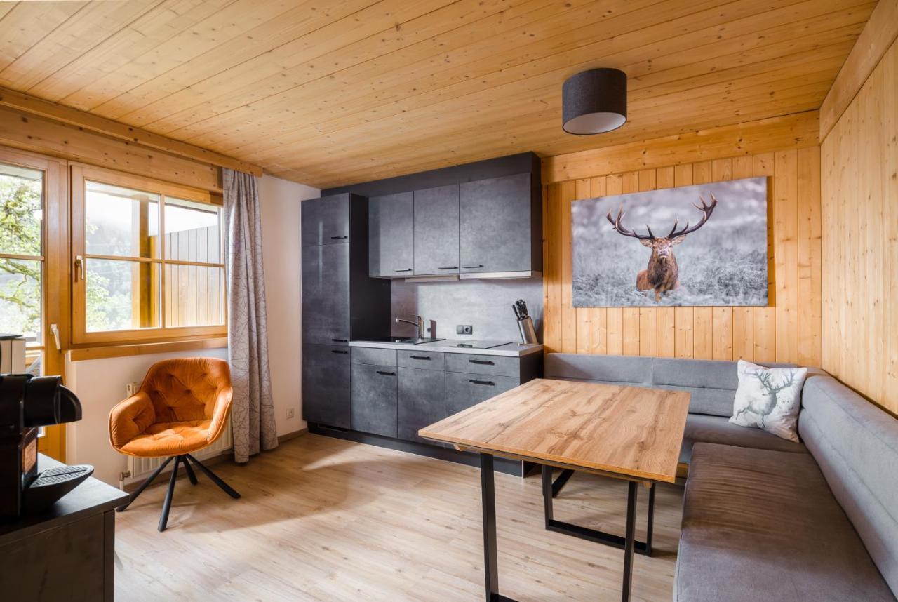 Apartmenthaus Matri By Pferd Auf Wolke Wald am Arlberg Bagian luar foto