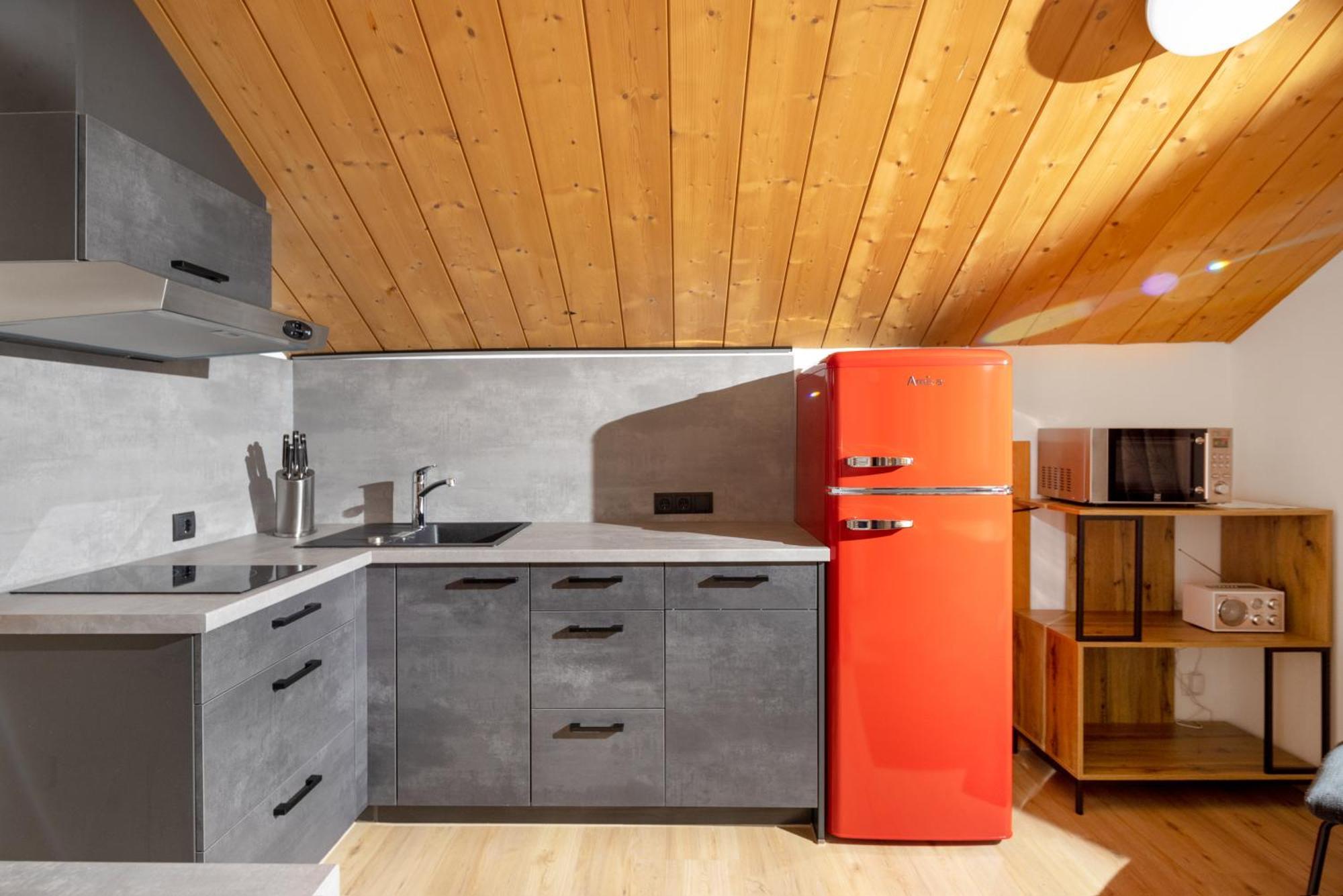 Apartmenthaus Matri By Pferd Auf Wolke Wald am Arlberg Bagian luar foto