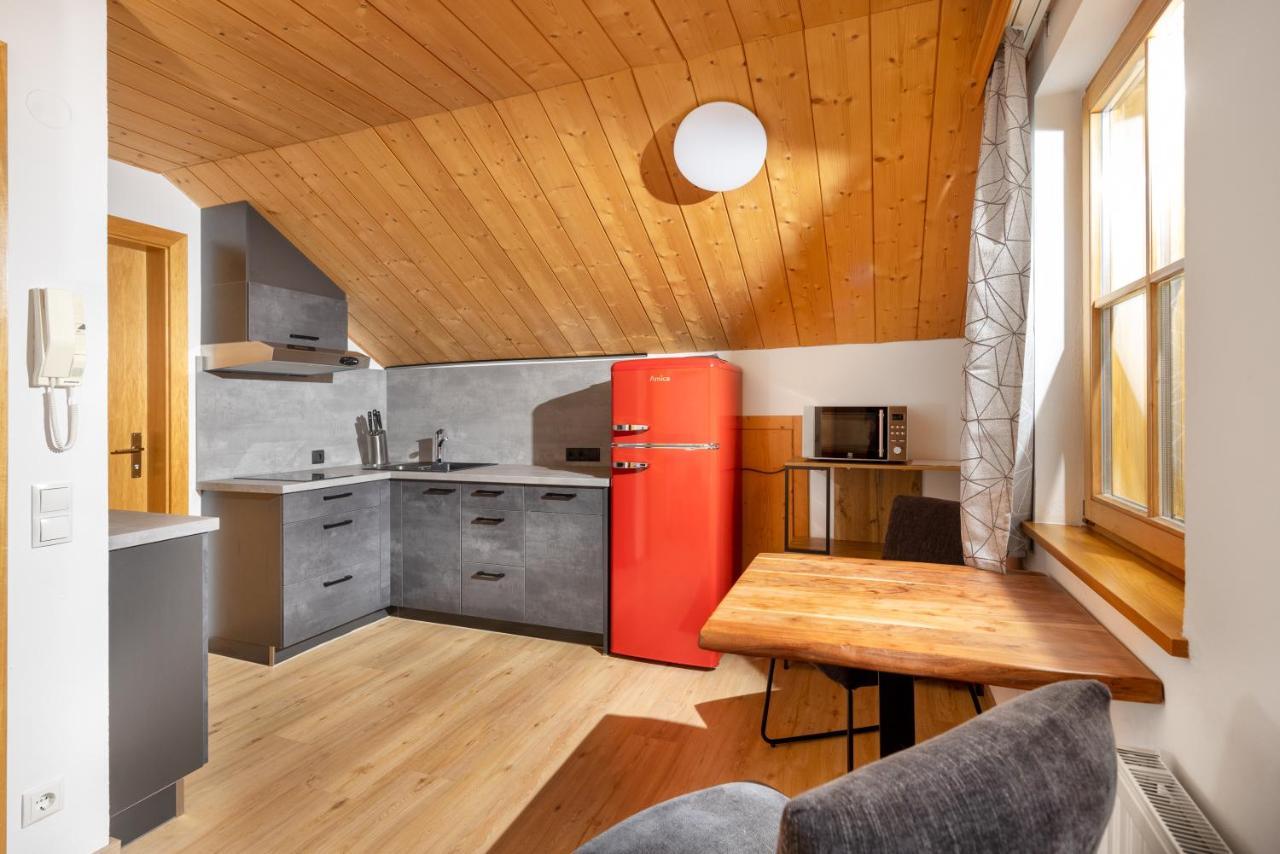 Apartmenthaus Matri By Pferd Auf Wolke Wald am Arlberg Bagian luar foto